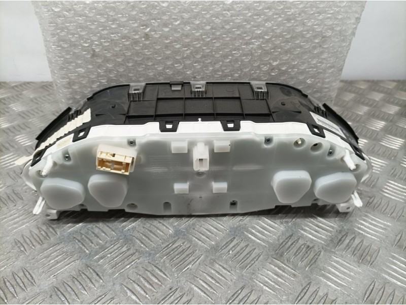 Recambio de cuadro instrumentos para peugeot 2008 (--.2013) signature 1.5 hdi 100 cv referencia OEM IAM 9825986680  