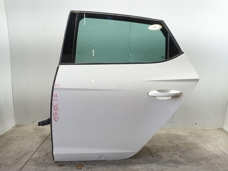 Recambio de puerta trasera izquierda para seat leon (5f1) 1.6 tdi referencia OEM IAM 5F4833055  