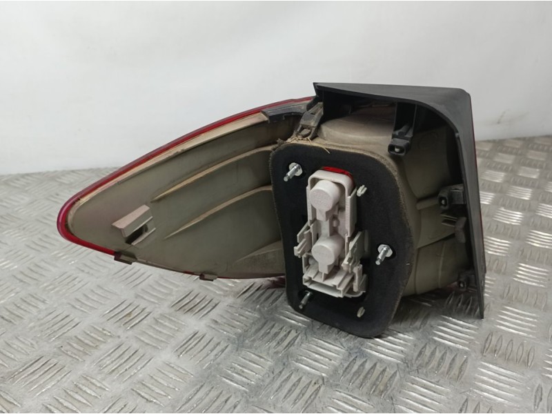 Recambio de piloto trasero derecho para mercedes-benz clase b (w245) 180 cdi (245.207) referencia OEM IAM A1698202664  EXTERIOR 