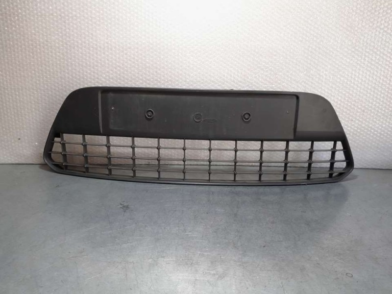 Recambio de rejilla delantera para ford focus c-max (cap) ghia (d) referencia OEM IAM 7M5117B968AC  