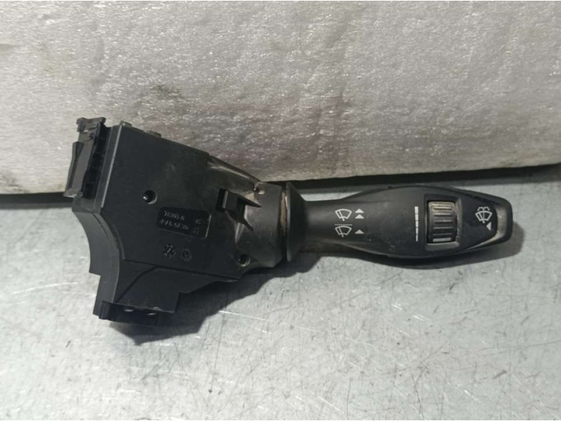 Recambio de mando limpia para ford ka+ ultimate referencia OEM IAM G1B517A553BA  