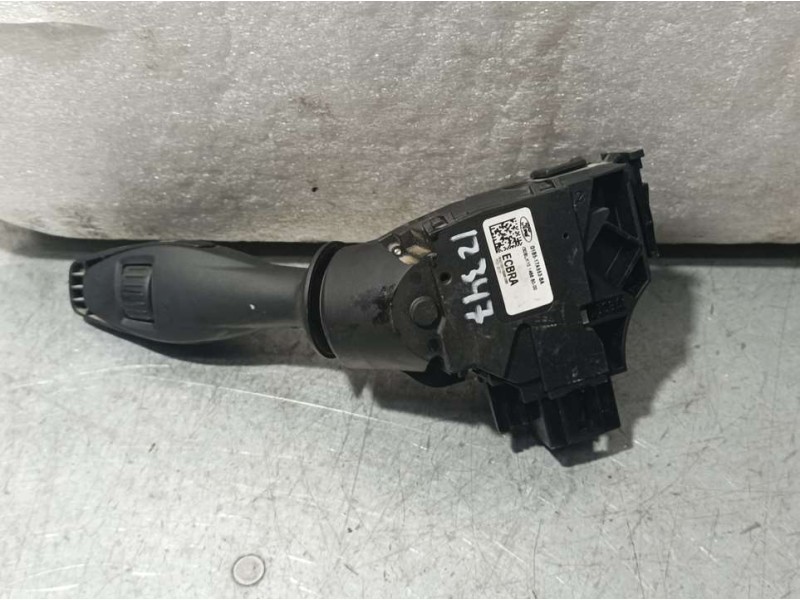 Recambio de mando limpia para ford ka+ ultimate referencia OEM IAM G1B517A553BA  