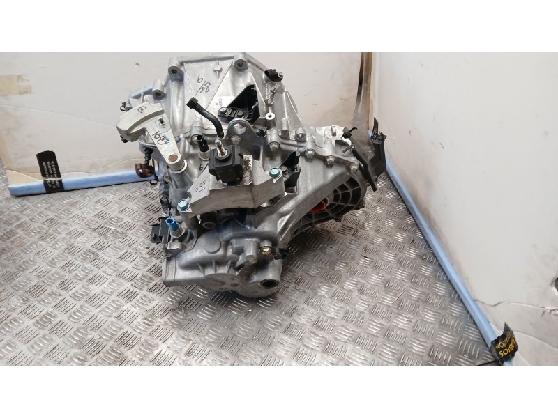 Recambio de caja cambios para nissan x-trail iii (t32_, t32r, t32rr) 1.6 dci (t32) referencia OEM IAM 321004BR0A 5740101 6 VELOC