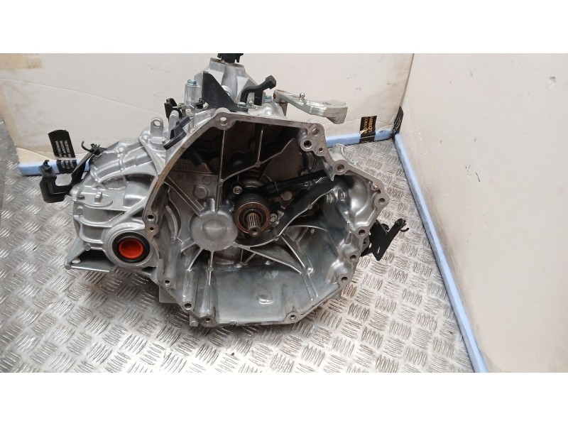 Recambio de caja cambios para nissan x-trail iii (t32_, t32r, t32rr) 1.6 dci (t32) referencia OEM IAM 321004BR0A 5740101 6 VELOC