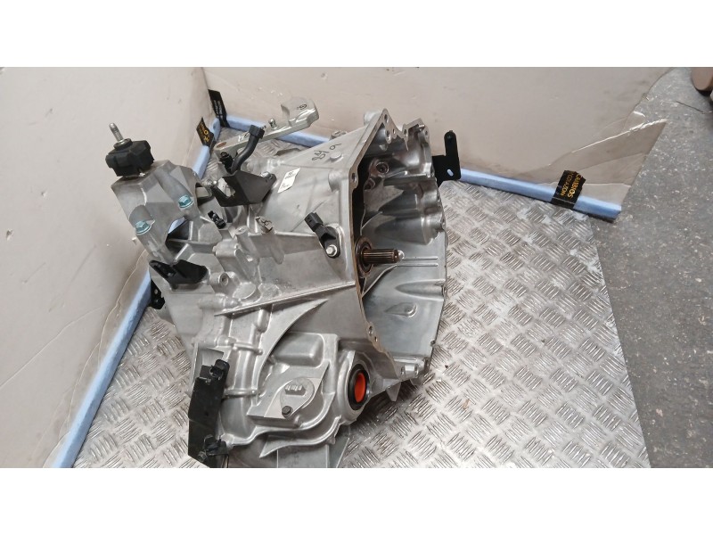Recambio de caja cambios para nissan x-trail iii (t32_, t32r, t32rr) 1.6 dci (t32) referencia OEM IAM 321004BR0A 5740101 6 VELOC