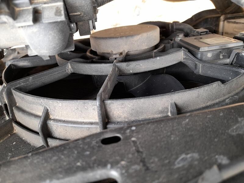 Recambio de electroventilador para kia stonic (yb) 1.0 t-gdi eco-dynamics+ referencia OEM IAM 25380H8450  