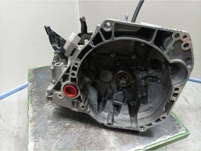 Recambio de caja cambios para dacia sandero stepway referencia OEM IAM JH3399 S267641 5VELOCIDADES