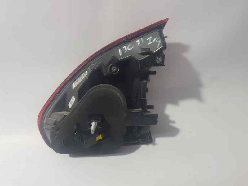 Recambio de piloto trasero izquierdo para peugeot 2008 (--.2013) 1.5 blue hdi referencia OEM IAM 9814758480  INTERIOR , ROZADO