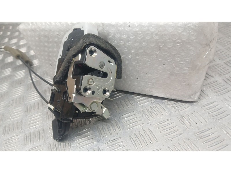 Recambio de cerradura puerta delantera derecha para nissan x-trail iii (t32_, t32r, t32rr) 1.6 dci (t32) referencia OEM IAM 8050