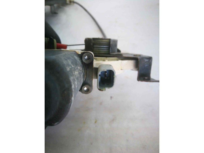 Recambio de elevalunas delantero izquierdo para nissan micra (k12e) 1.4 cat referencia OEM IAM 130822202  DOS PINS