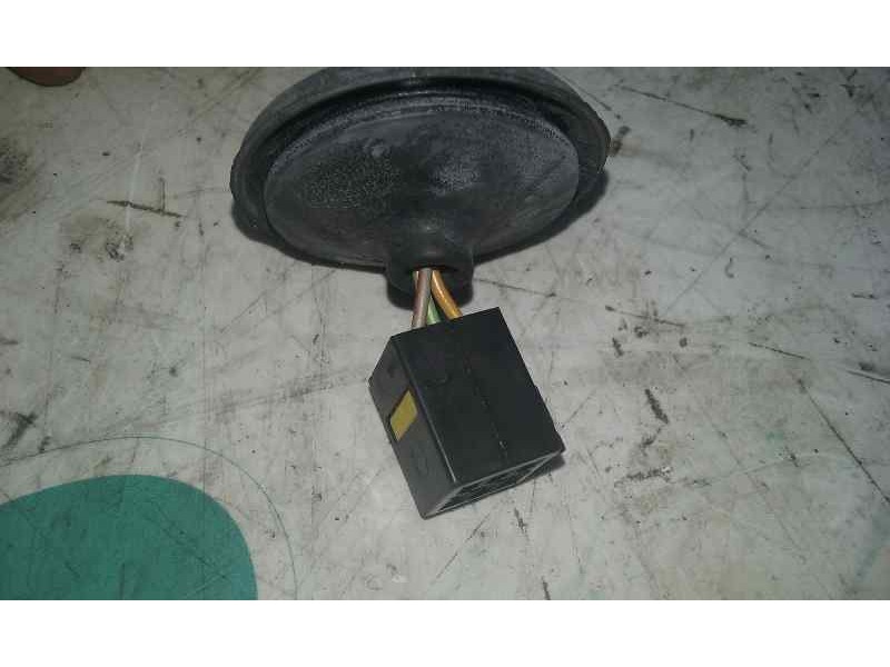 Recambio de retrovisor izquierdo para opel corsa d cosmo referencia OEM IAM  3 CABLES ELECTRICO