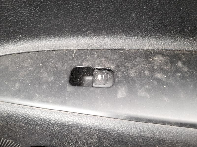 Recambio de mando elevalunas delantero derecho para kia stonic (yb) 1.0 t-gdi eco-dynamics+ referencia OEM IAM 93576H8000  