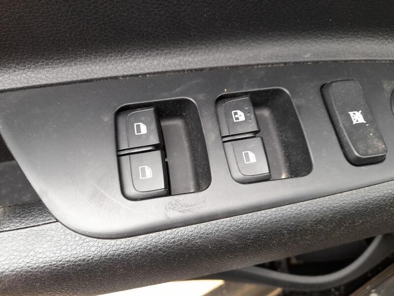 Recambio de mando elevalunas delantero izquierdo para kia stonic (yb) 1.0 t-gdi eco-dynamics+ referencia OEM IAM 93571H8200 C/MA