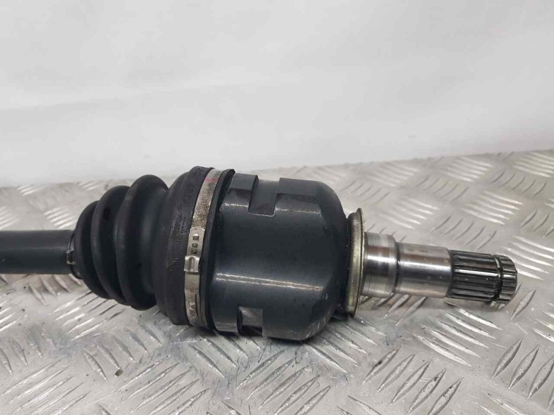 Recambio de transmision delantera derecha para toyota avensis berlina (t25) sol referencia OEM IAM 4341005340  