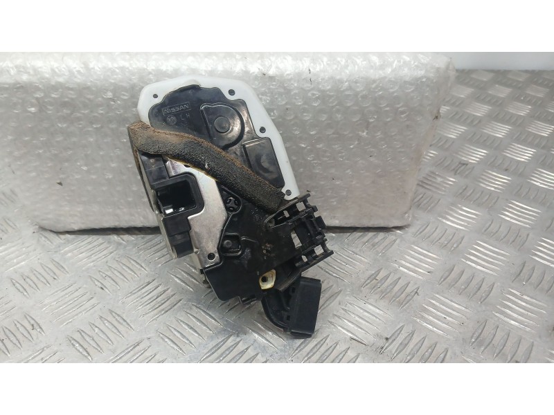 Recambio de cerradura puerta trasera izquierda para nissan x-trail iii (t32_, t32r, t32rr) 1.6 dci (t32) referencia OEM IAM 8250
