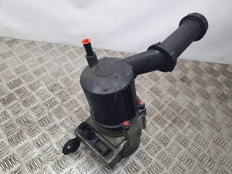 Recambio de bomba direccion electrica para peugeot 307 berlina (s2) xt referencia OEM IAM 9645100980  