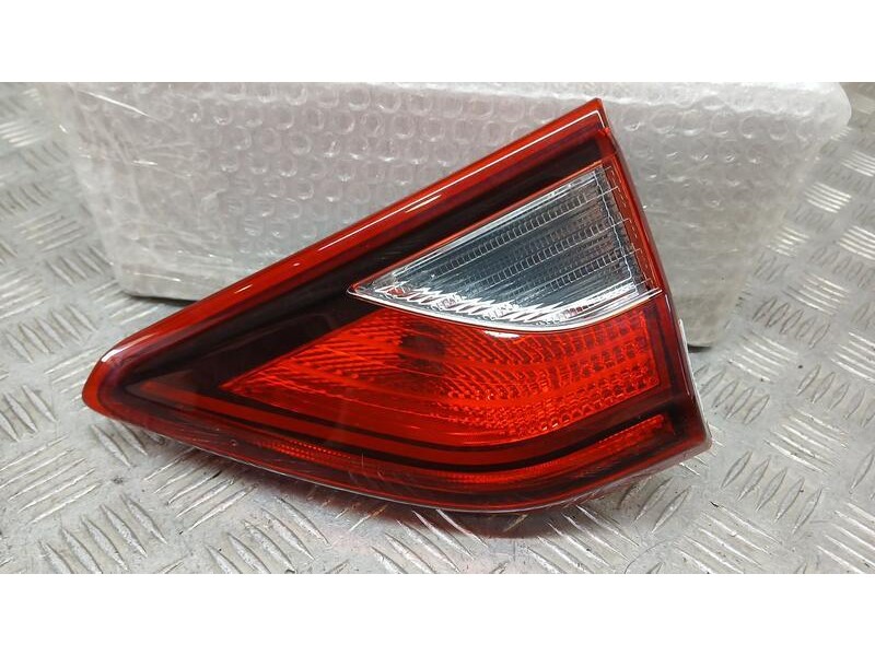 Recambio de piloto trasero derecho interior para kia stonic (ybcuv) concept referencia OEM IAM 92404H8400  