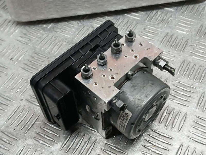 Recambio de abs para dacia lodgy ambiance referencia OEM IAM 476605738R 10022006554 ATE