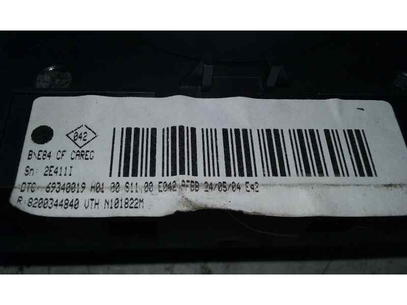 Recambio de mando climatizador para renault megane ii berlina 5p confort authentique referencia OEM IAM 8200344840  VALEO