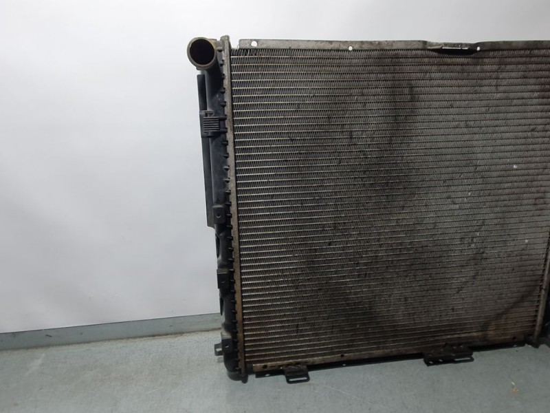 Recambio de radiador agua para mercedes-benz clase e (w124) berlina d 300 (124.130) referencia OEM IAM   SIN REFERENCIA