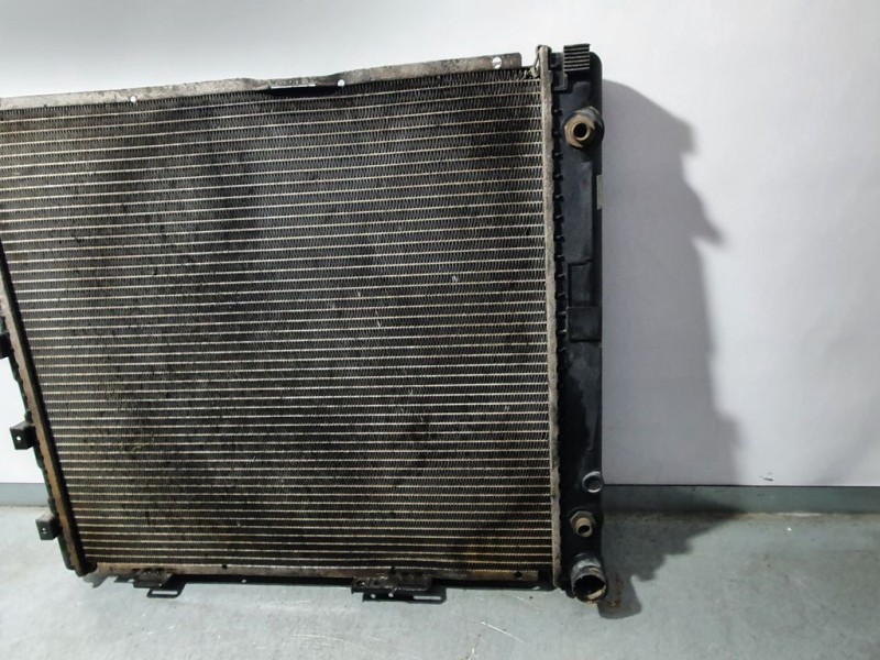 Recambio de radiador agua para mercedes-benz clase e (w124) berlina d 300 (124.130) referencia OEM IAM   SIN REFERENCIA
