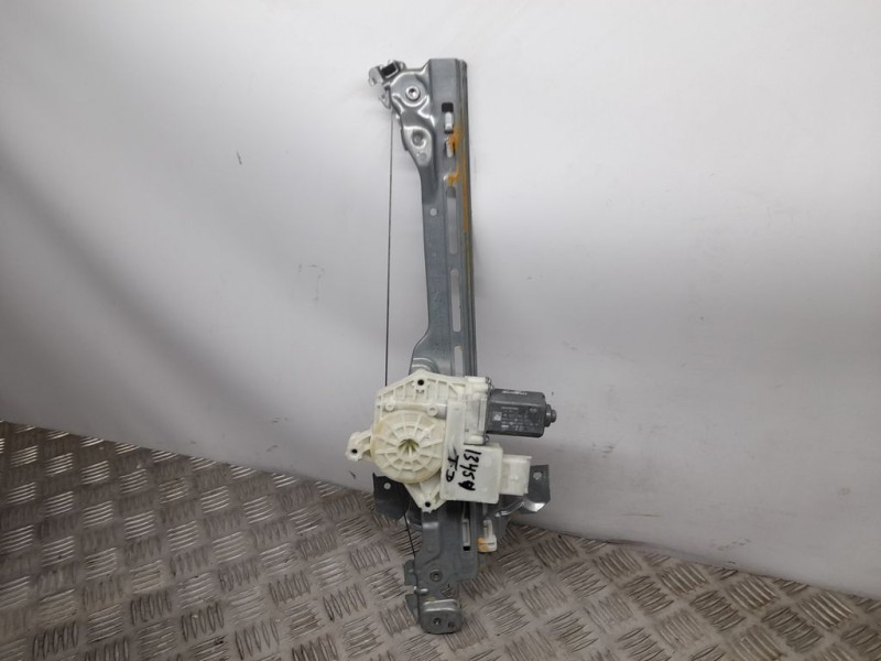 Recambio de elevalunas trasero derecho para peugeot 308 allure referencia OEM IAM 9826080380  ELECTRICO 6 PINES