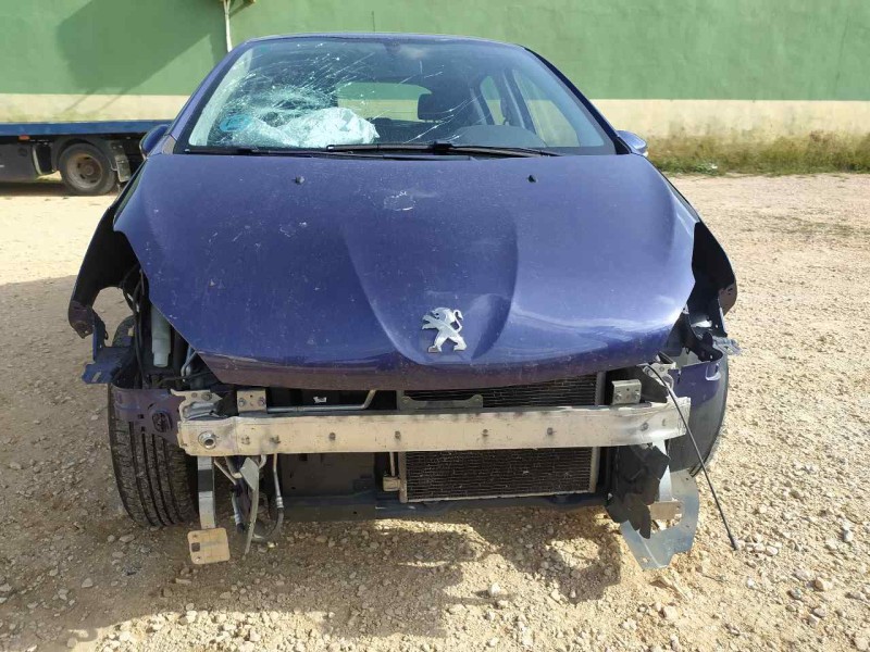 peugeot 208 del año 2014