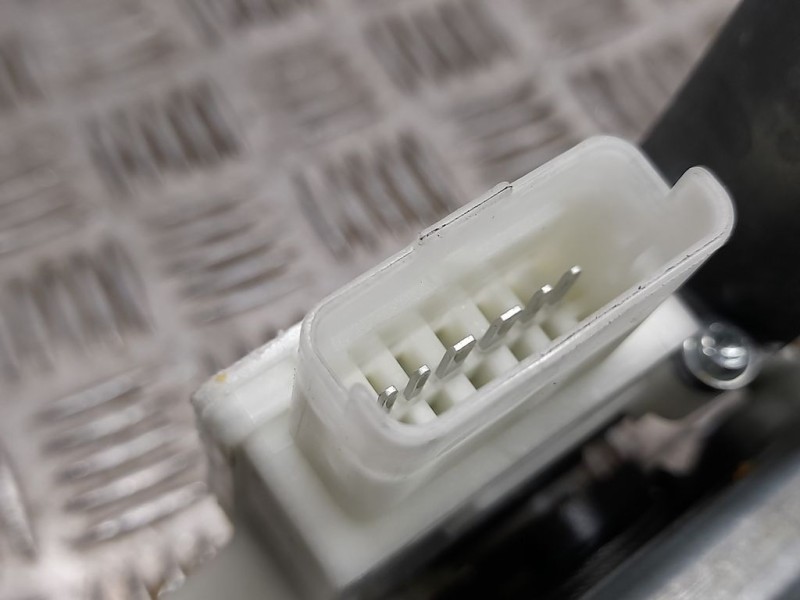 Recambio de elevalunas trasero derecho para peugeot 308 allure referencia OEM IAM 9826080380  ELECTRICO 6 PINES