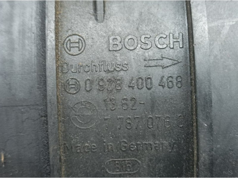 Recambio de caudalimetro para bmw serie 5 berlina (e39) 520d referencia OEM IAM 77870760 0926400468 BOSCH