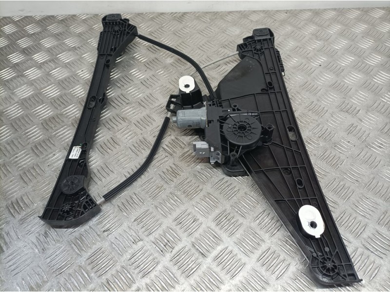 Recambio de elevalunas delantero izquierdo para peugeot 208 (p2) active referencia OEM IAM 9829043680  ELECTRICO 6 PINS
