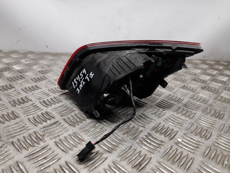 Recambio de piloto trasero izquierdo para peugeot 308 allure referencia OEM IAM 9677818380 81260101 INTERIOR