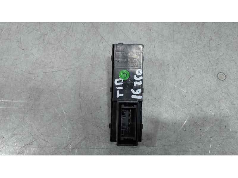 Recambio de mando elevalunas trasero izquierdo para fiat tipo ii (357) berlina mirror referencia OEM IAM 07356546670  