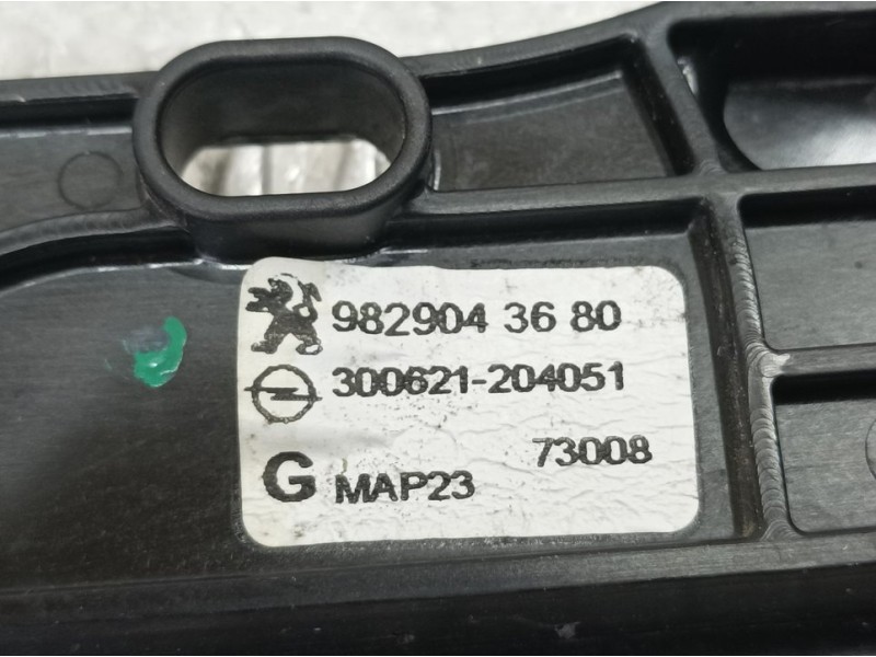 Recambio de elevalunas delantero izquierdo para peugeot 208 (p2) active referencia OEM IAM 9829043680  ELECTRICO 6 PINS