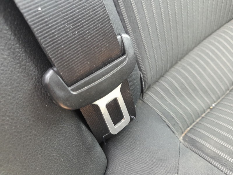 Recambio de cinturon seguridad trasero derecho para volkswagen polo v (6r1, 6c1) 1.6 tdi referencia OEM IAM 6C0857806RAA  