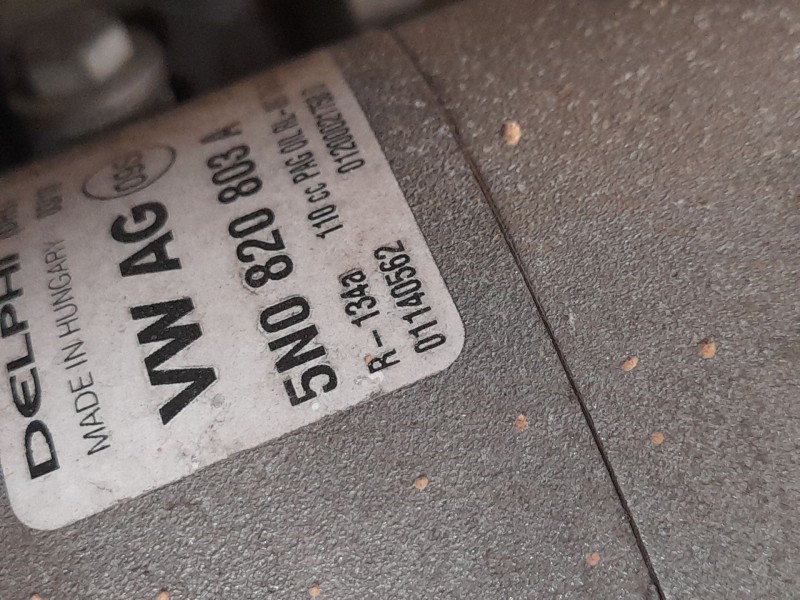 Recambio de compresor aire acondicionado para volkswagen polo v (6r1, 6c1) 1.6 tdi referencia OEM IAM 5N0820803A DELPHI 