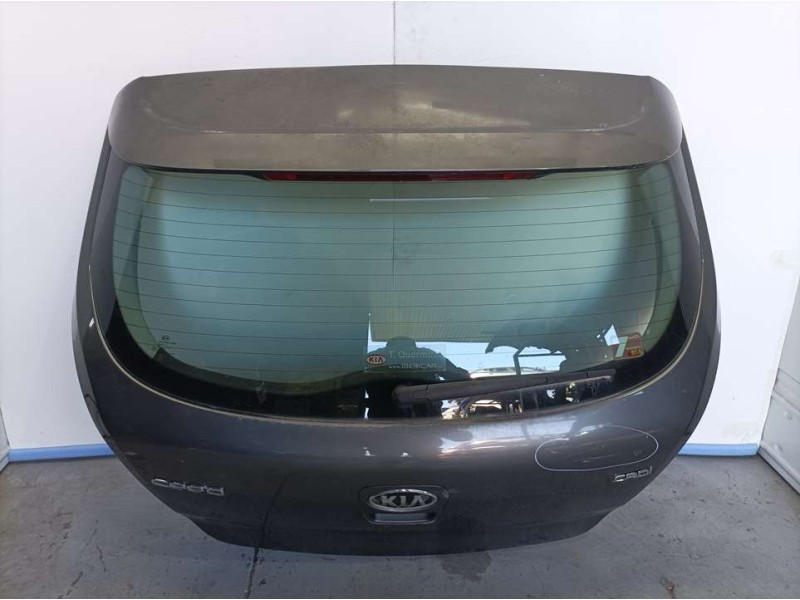 Recambio de porton trasero para kia cee´d drive referencia OEM IAM 737001H300  TOCADO