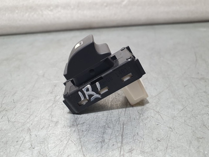 Recambio de mando elevalunas delantero derecho para peugeot 208 (p2) active referencia OEM IAM SIN REF  