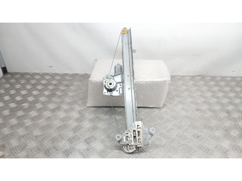 Recambio de elevalunas delantero izquierdo para nissan x-trail iii (t32_, t32r, t32rr) 1.6 dci (t32) referencia OEM IAM 807304CA