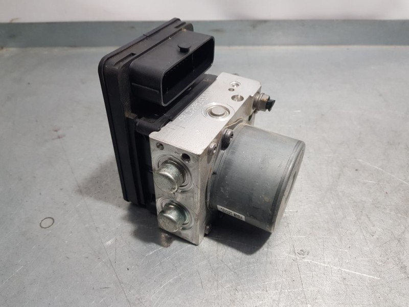 Recambio de abs para skoda rapid ambition referencia OEM IAM 6R0614517CD 54086975E TRW