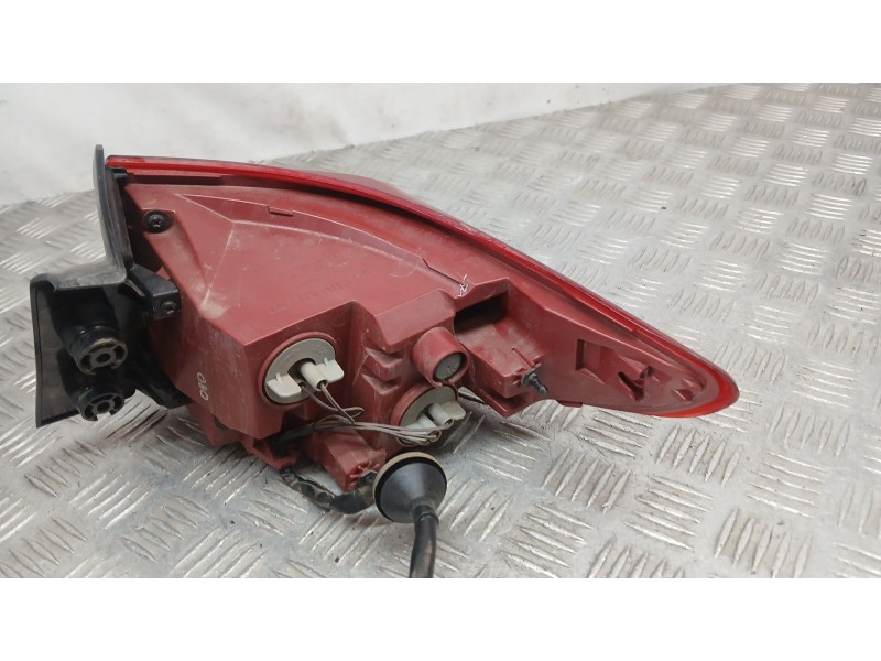 Recambio de piloto trasero izquierdo exterior para kia stonic (yb) 1.0 t-gdi eco-dynamics+ referencia OEM IAM 92401H8400  