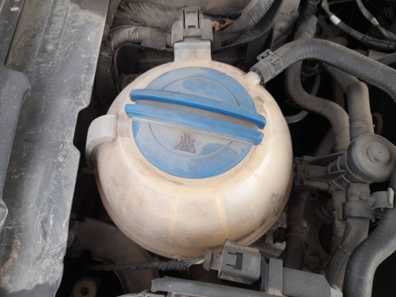 Recambio de deposito expansion para volkswagen polo v (6r1, 6c1) 1.6 tdi referencia OEM IAM 6Q0121407D  