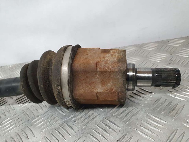 Recambio de transmision delantera derecha para kia cee´d drive referencia OEM IAM 495001H211  