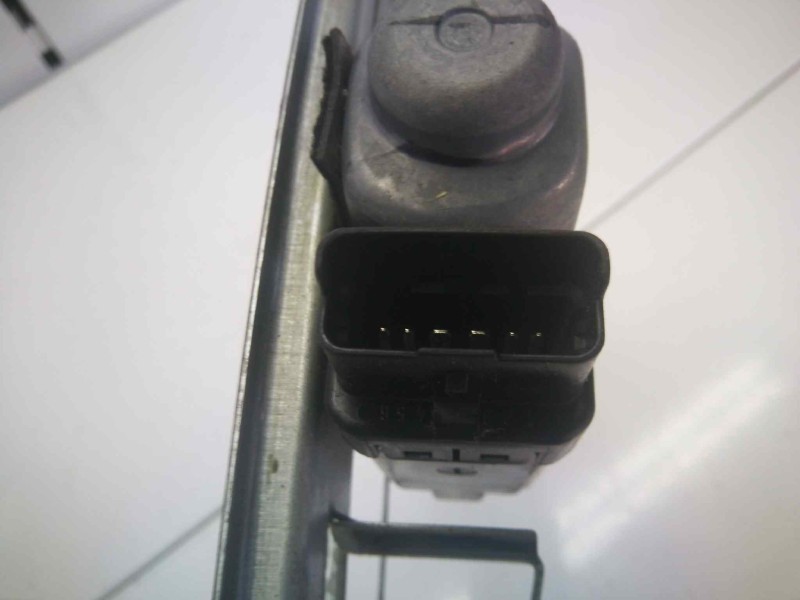 Recambio de elevalunas trasero izquierdo para renault megane ii classic berlina 1.9 dci diesel referencia OEM IAM 440726F 440726