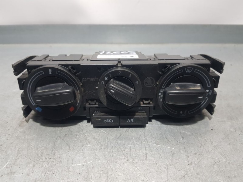 Recambio de mando calefaccion / aire acondicionado para skoda rapid ambition referencia OEM IAM 5AJ820045D  