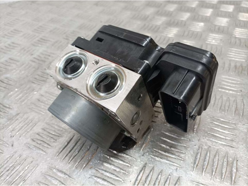 Recambio de abs para toyota c-hr hybrid advance referencia OEM IAM 4451010110 8954110050 