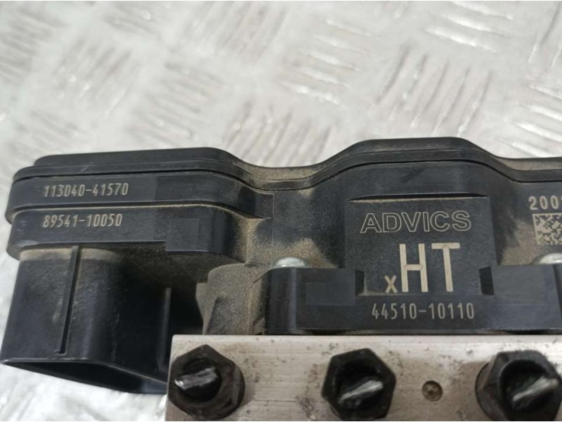 Recambio de abs para toyota c-hr hybrid advance referencia OEM IAM 4451010110 8954110050 