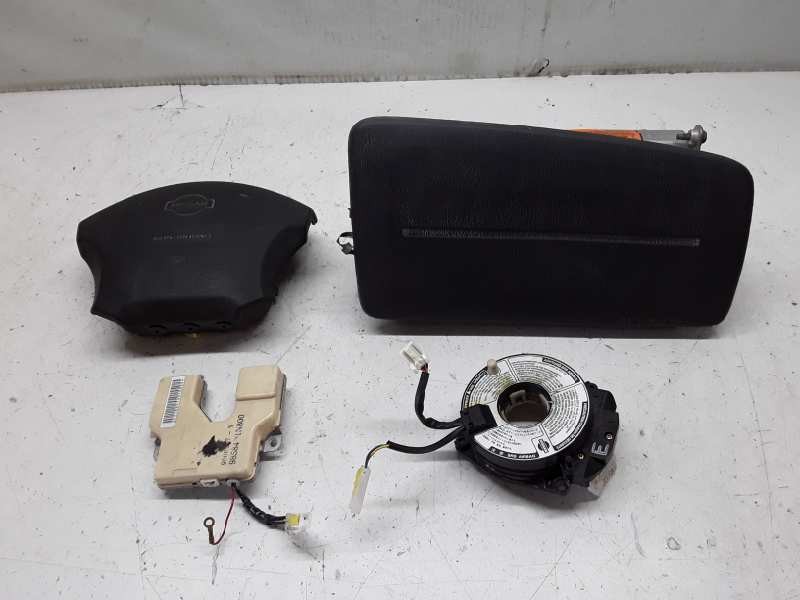 Recambio de kit airbag para nissan primera trav. (wp11) 1.8 16v cat referencia OEM IAM   