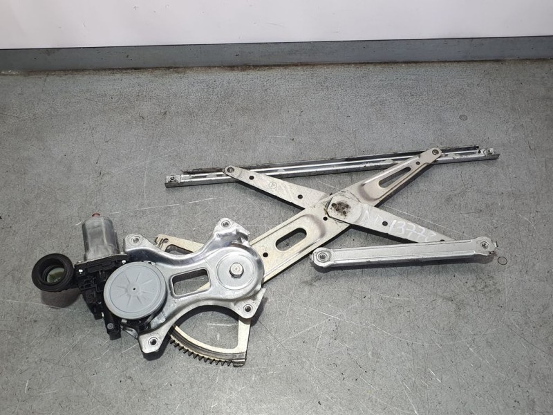 Recambio de elevalunas delantero derecho para toyota rav 4 (a3) sol referencia OEM IAM 8571035180 2621002330 DENSO ELECTRICO 6 P