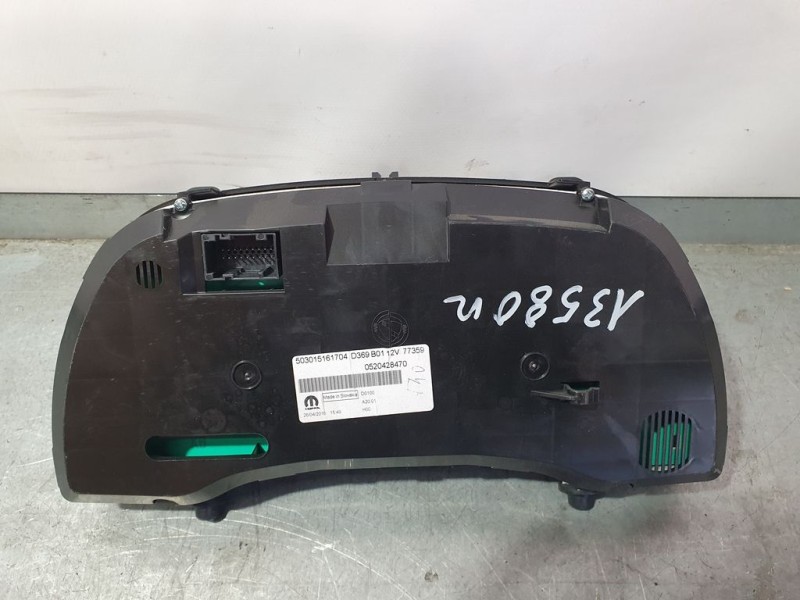 Recambio de cuadro instrumentos para fiat doblo ii cargo (263) furgón base referencia OEM IAM 520428470 503015161704 MOPAR