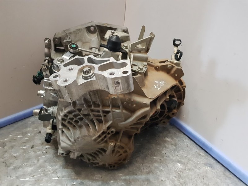 Recambio de caja cambios para jeep compass ii limited 4x2 referencia OEM IAM P68253041AA 00520029600 6VELOCIDADES